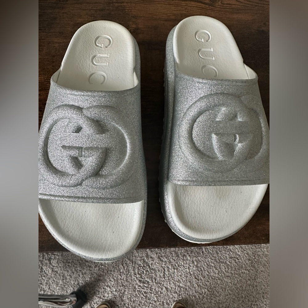 GG interlocking slides